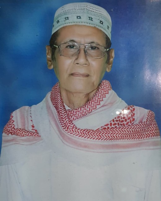 K.H. Ach. Abrori, B.A., penghimpun dan penyusun kumpulan doa
