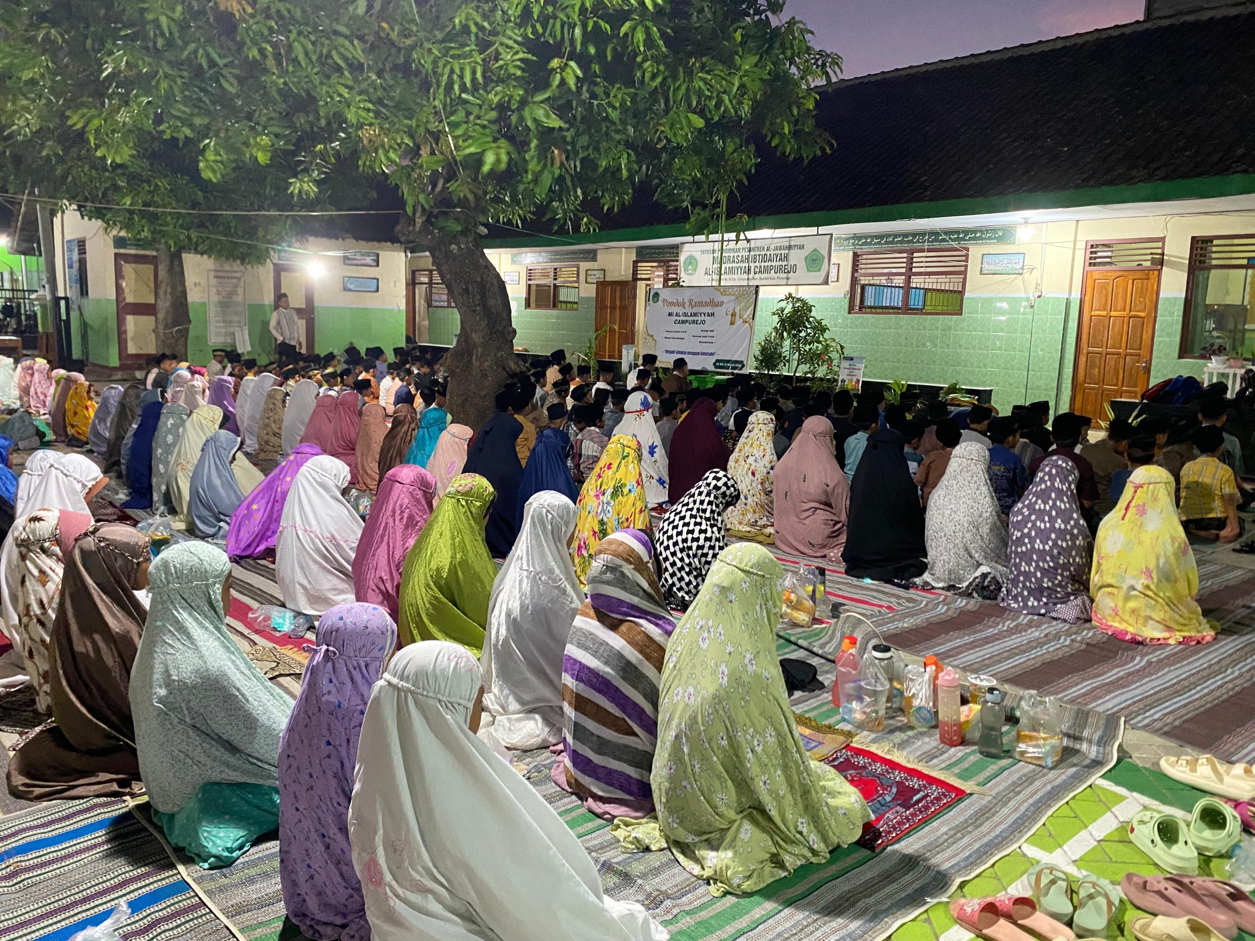 Konstruksi Media dan Jebakan Polarisasi Wacana tentang Pesantren